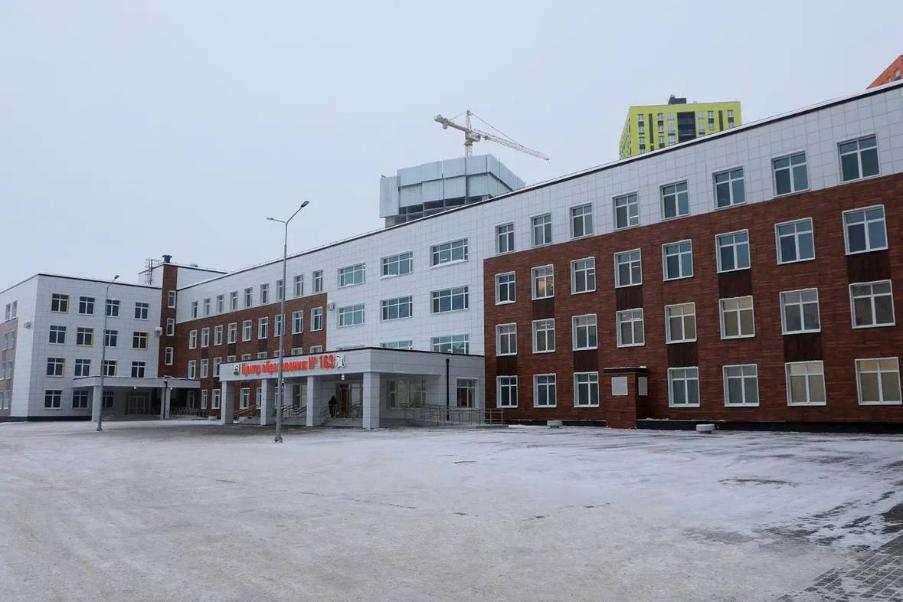  В Ленинском районе Уфы заработал современный центр образования на 1 225 мест  